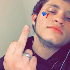 Meet your Posher, Devin